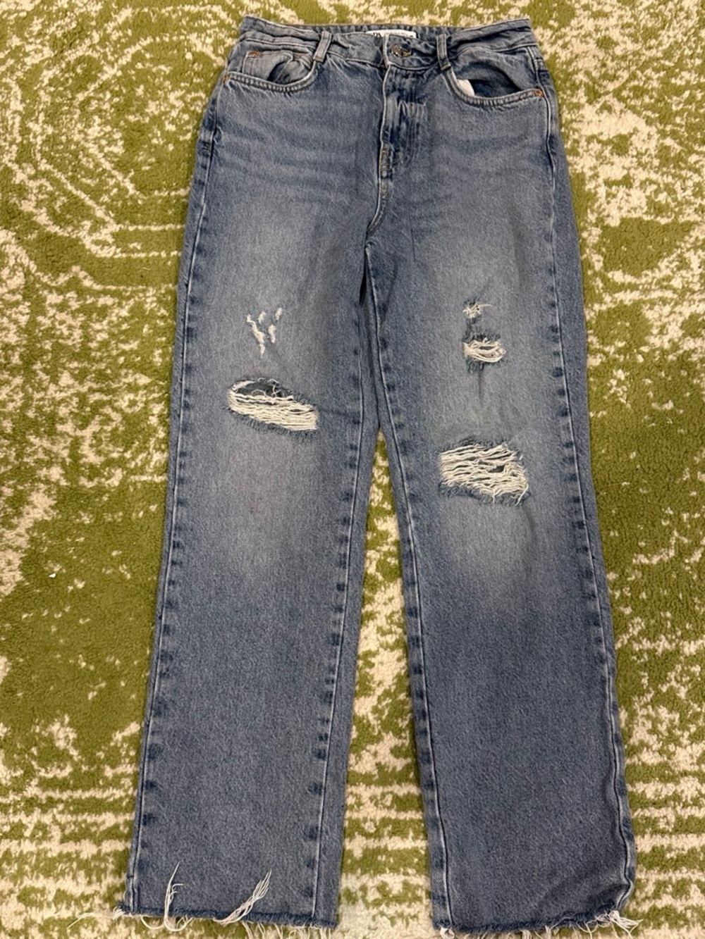 Zara Classic High-Rise Distressed Women's Jeans - Medium Blue